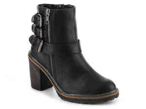 Fashion Women Ankle Boots for School Girls (HT10012-3)